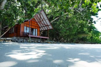 Dive Into Raja Ampat - Waiwo Resort 